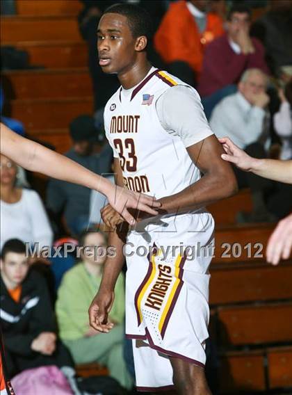 Thumbnail 2 in Mamaroneck vs Mt. Vernon (Section One Super Saturday) photogallery.
