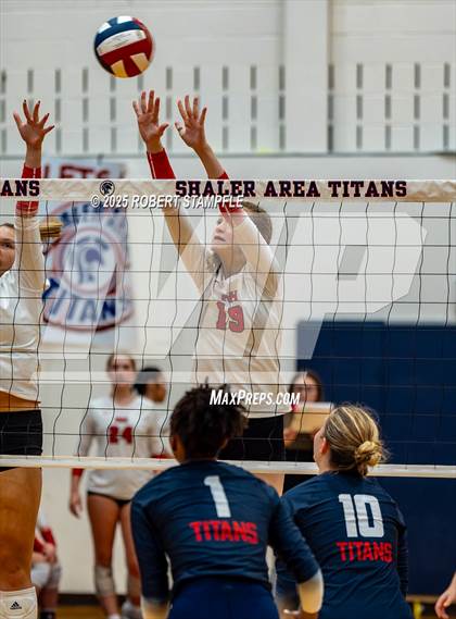 Thumbnail 1 in North Hills @ Shaler Area photogallery.