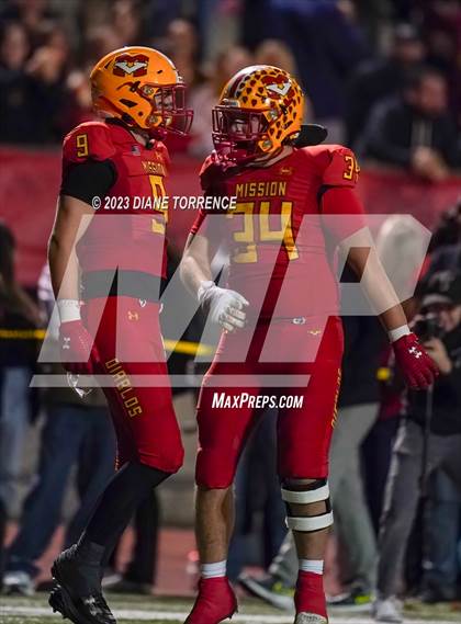 Thumbnail 3 in Servite vs Mission Viejo (CIF-SS D2 Final) photogallery.