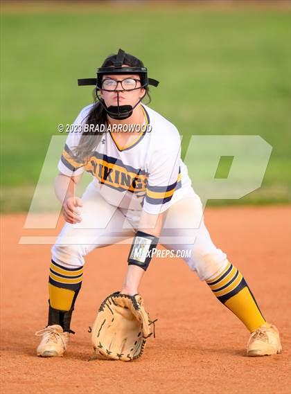 Thumbnail 3 in Bandys @ South Iredell photogallery.