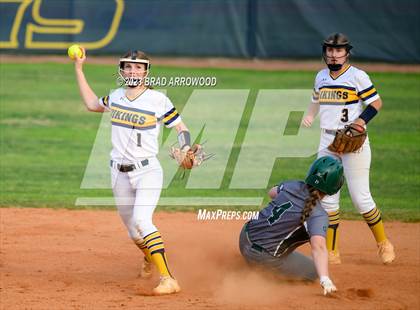 Thumbnail 2 in Bandys @ South Iredell photogallery.