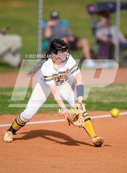 Thumbnail 2 in Bandys @ South Iredell photogallery.