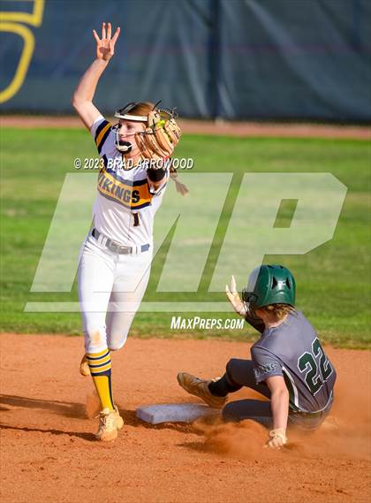 Thumbnail 2 in Bandys @ South Iredell photogallery.