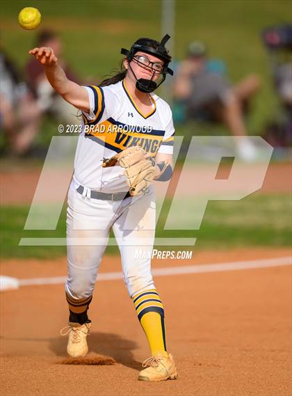 Thumbnail 1 in Bandys @ South Iredell photogallery.