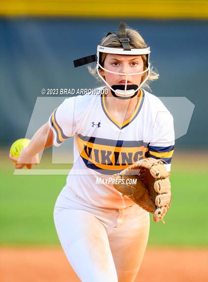 Thumbnail 2 in Bandys @ South Iredell photogallery.