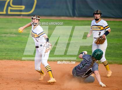 Thumbnail 1 in Bandys @ South Iredell photogallery.