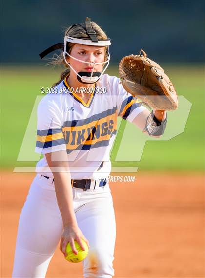 Thumbnail 3 in Bandys @ South Iredell photogallery.
