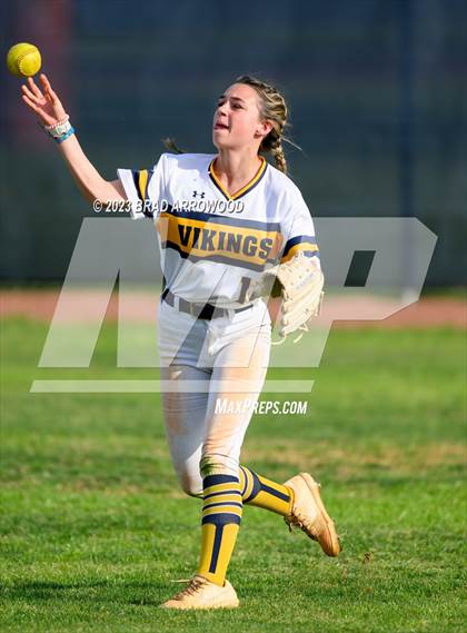 Thumbnail 1 in Bandys @ South Iredell photogallery.