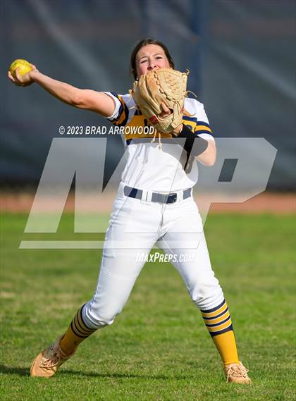 Thumbnail 3 in Bandys @ South Iredell photogallery.