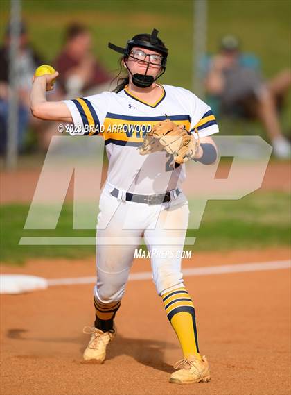 Thumbnail 3 in Bandys @ South Iredell photogallery.