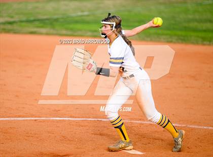 Thumbnail 3 in Bandys @ South Iredell photogallery.