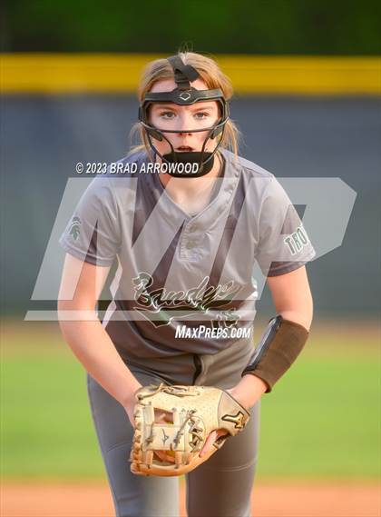 Thumbnail 1 in Bandys @ South Iredell photogallery.