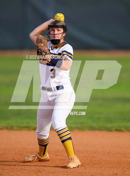 Thumbnail 1 in Bandys @ South Iredell photogallery.
