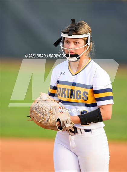 Thumbnail 2 in Bandys @ South Iredell photogallery.