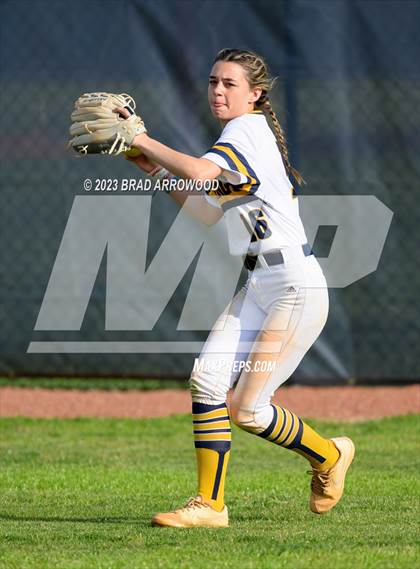 Thumbnail 1 in Bandys @ South Iredell photogallery.