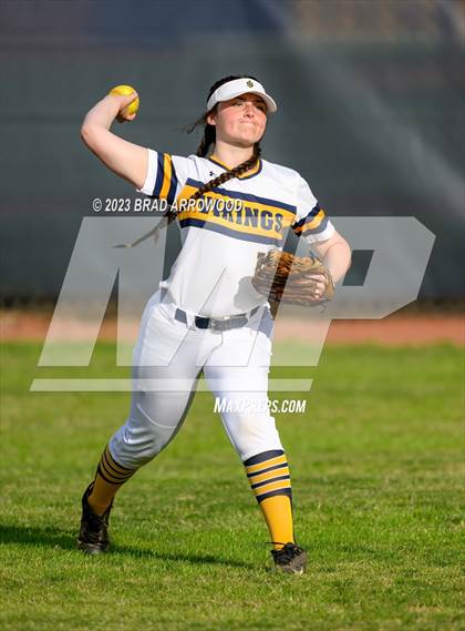 Thumbnail 3 in Bandys @ South Iredell photogallery.