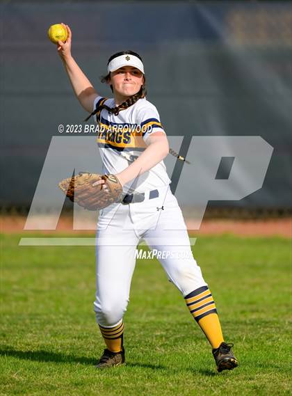 Thumbnail 1 in Bandys @ South Iredell photogallery.