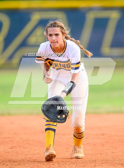 Thumbnail 1 in Bandys @ South Iredell photogallery.