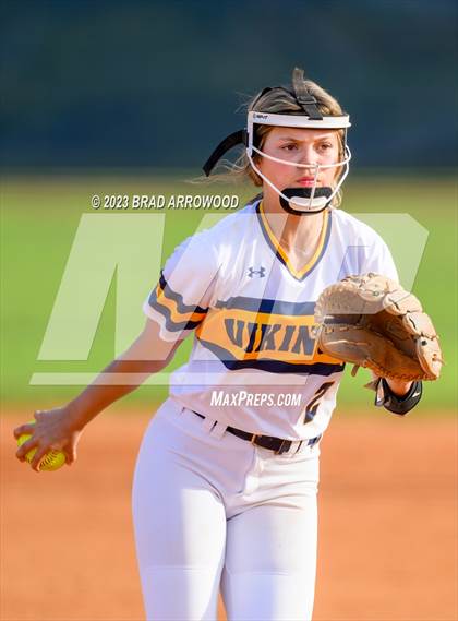 Thumbnail 2 in Bandys @ South Iredell photogallery.