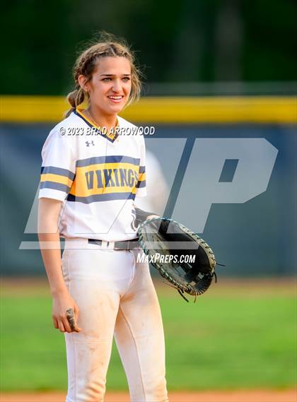 Thumbnail 3 in Bandys @ South Iredell photogallery.