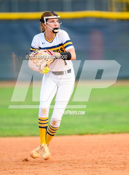 Thumbnail 1 in Bandys @ South Iredell photogallery.