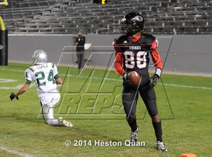 Thumbnail 2 in Centennial vs. De La Salle (CIF State Open Division Final) photogallery.