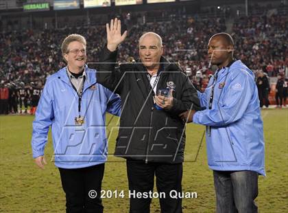 Thumbnail 1 in Centennial vs. De La Salle (CIF State Open Division Final) photogallery.