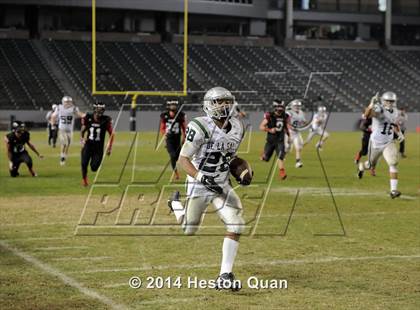 Thumbnail 1 in Centennial vs. De La Salle (CIF State Open Division Final) photogallery.