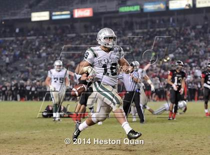 Thumbnail 2 in Centennial vs. De La Salle (CIF State Open Division Final) photogallery.