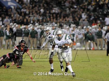 Thumbnail 1 in Centennial vs. De La Salle (CIF State Open Division Final) photogallery.