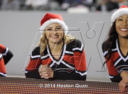 Thumbnail 1 in Centennial vs. De La Salle (CIF State Open Division Final) photogallery.