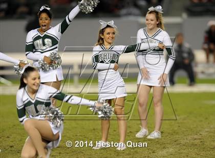 Thumbnail 3 in Centennial vs. De La Salle (CIF State Open Division Final) photogallery.