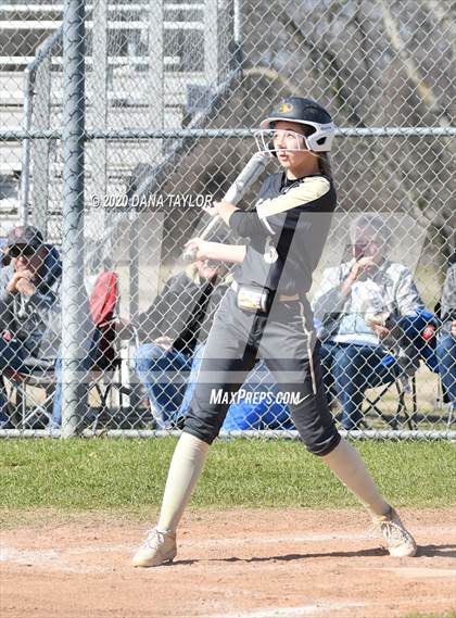 Thumbnail 3 in Brewer vs Alvord (Millsap Tournament) photogallery.