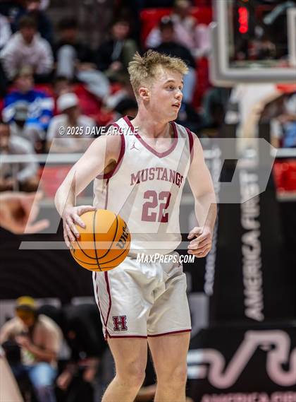 Thumbnail 3 in Davis vs. Herriman (UHSAA 6A Final) photogallery.