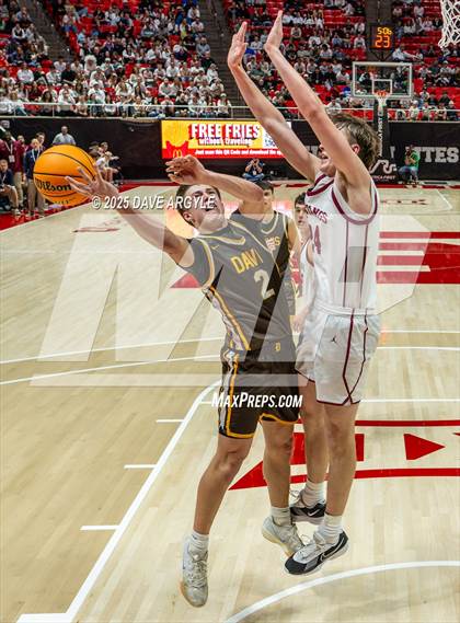 Thumbnail 3 in Davis vs. Herriman (UHSAA 6A Final) photogallery.