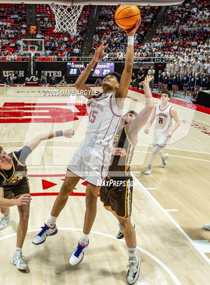 Thumbnail 2 in Davis vs. Herriman (UHSAA 6A Final) photogallery.