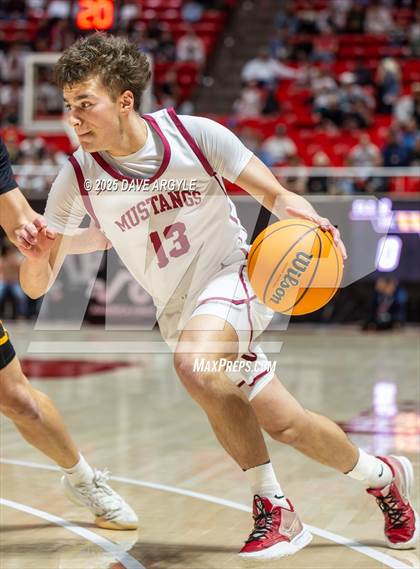 Thumbnail 1 in Davis vs. Herriman (UHSAA 6A Final) photogallery.