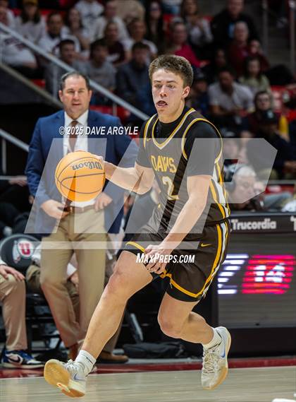 Thumbnail 2 in Davis vs. Herriman (UHSAA 6A Final) photogallery.