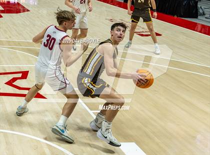 Thumbnail 1 in Davis vs. Herriman (UHSAA 6A Final) photogallery.