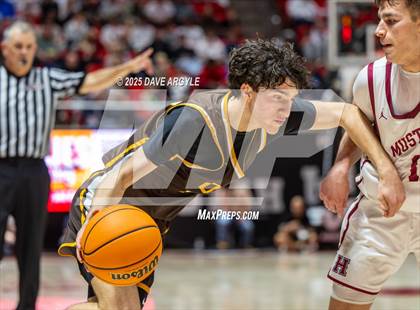 Thumbnail 2 in Davis vs. Herriman (UHSAA 6A Final) photogallery.