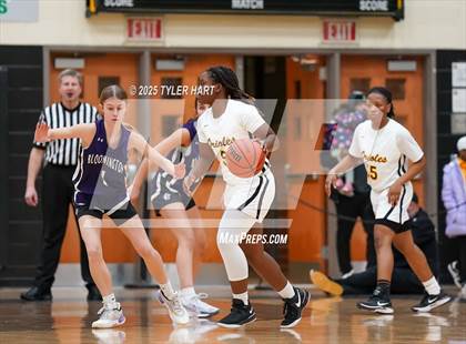 Thumbnail 3 in Bloomington South @ Avon photogallery.