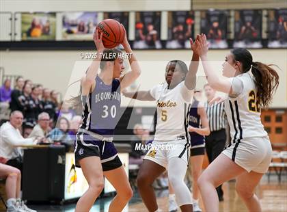 Thumbnail 3 in Bloomington South @ Avon photogallery.