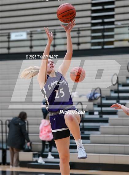 Thumbnail 1 in Bloomington South @ Avon photogallery.