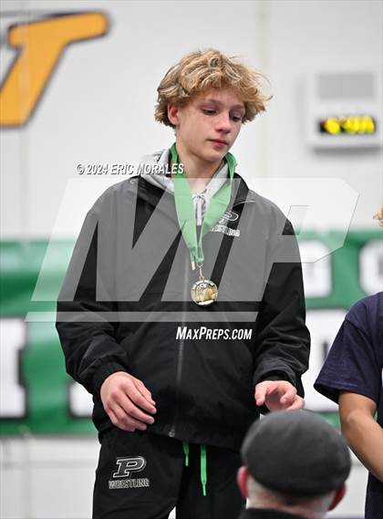 Thumbnail 2 in CIF SDS Masters Tournament photogallery.