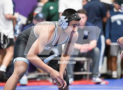 Thumbnail 2 in CIF SDS Masters Tournament photogallery.
