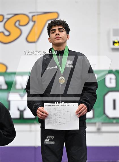 Thumbnail 2 in CIF SDS Masters Tournament photogallery.