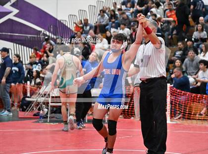 Thumbnail 2 in CIF SDS Masters Tournament photogallery.