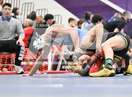 Thumbnail 2 in CIF SDS Masters Tournament photogallery.