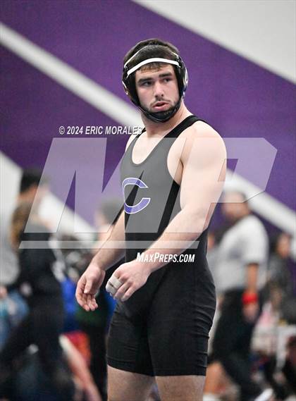 Thumbnail 2 in CIF SDS Masters Tournament photogallery.