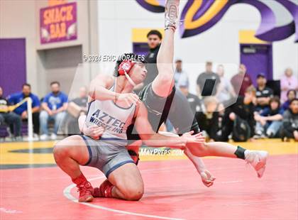 Thumbnail 2 in CIF SDS Masters Tournament photogallery.